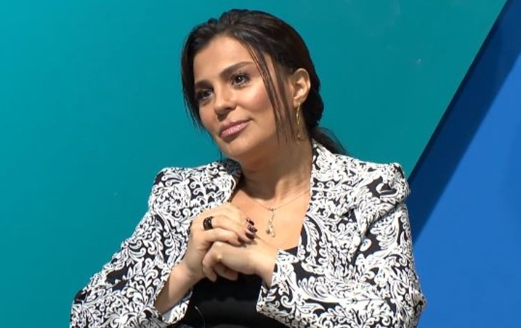 "Həyat yoldaşımın başqa qadınla danışığını eşitdim"