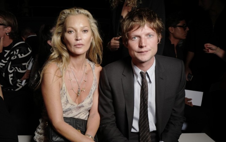 Supermodel özündən 13 yaş kiçik sevgilisindən ayrıldı