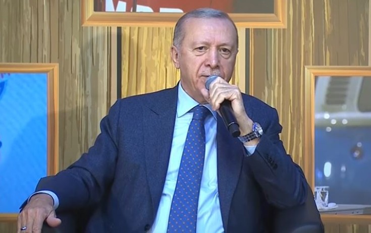 Ərdoğan “Sarı gəlin” oxudu - Video