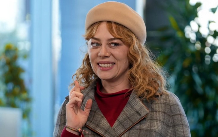 Demet Evqarın məşhur tərəf müqabili "Bahar"da - Foto