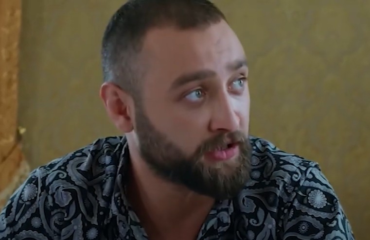 Azərbaycanlı aktyor hava limanında saxlanıldı - Fotolar