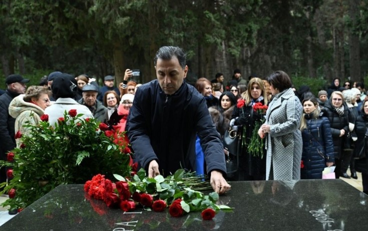 Qara Qarayevin xatirəsi yad edildi - Fotolar