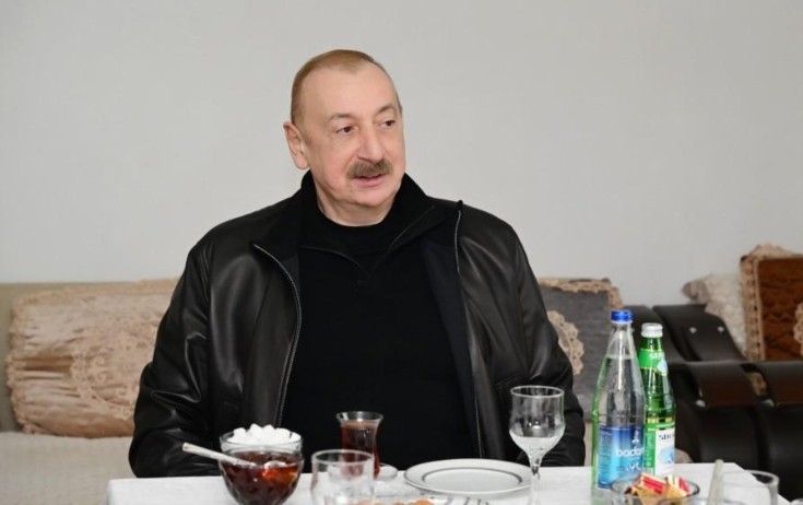"Ancaq bu bölgənin balını yeyirəm" - Prezident