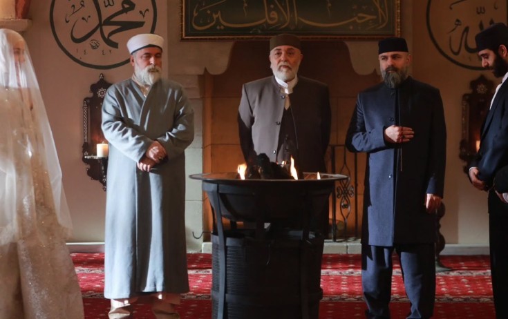 Məşhur serialın aktyoru "Kızıl goncalar"da - Foto