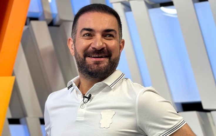 Rəşad İlyasov qonşularından şikayət etdi