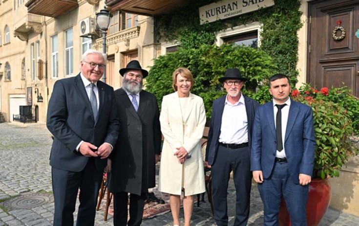 Almaniya Prezidenti ilə xanımının Bakı gəzintisi - Fotolar