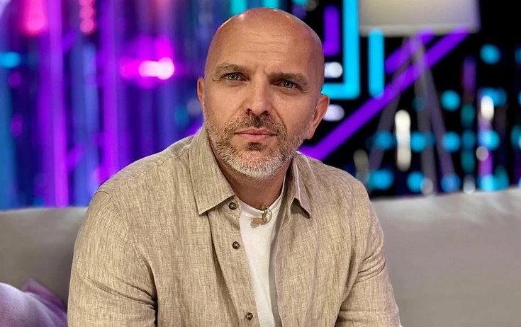 Məşhur ifaçının səsi batdı