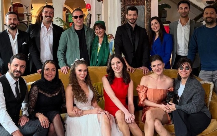 "Hudutsuz sevda"ya gəlinlikdə vida edəcək - Foto