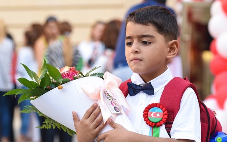 Birinci sinfə şagird qəbulu başlayır