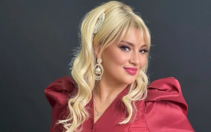 Sənəti, İnsanlığı və Xalq Sevgisi ilə Könüllərdə Yaşayan Nüşabə Ələsgərli