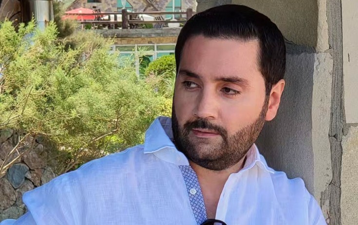 "Bunu etmək müğənni üçün çətindir"