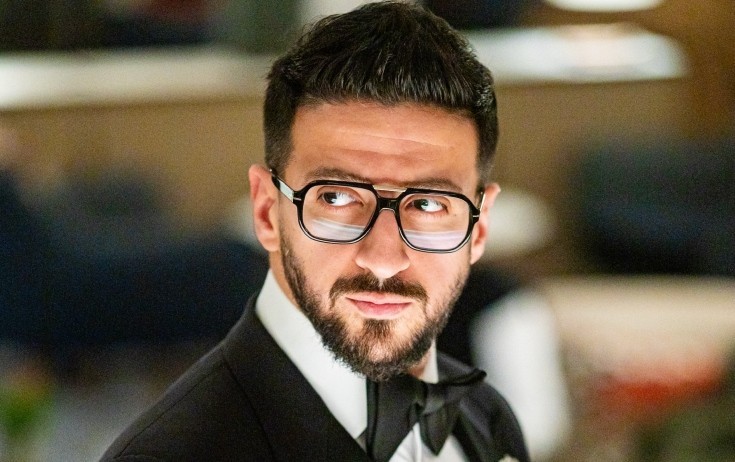 Abbas Bağırov "Azercell"dən şikayətçidir - Foto