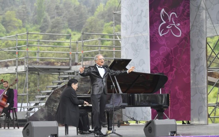 “Xarıbülbül” Musiqi Festivalı başa çatdı - Video