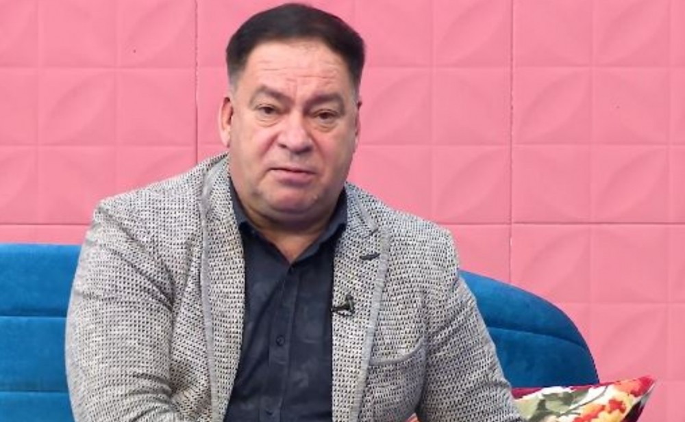 "Həyat yoldaşım mənə görə bütün qızıllarını satdı"
