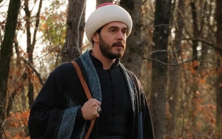 Pulsuzluqdan şikayətlənən aktyor "Vefa Sultan"da - Foto