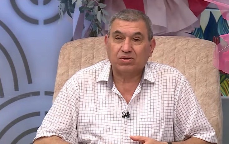 "İnternatda aclıqdan quru çörək yeyirdim"