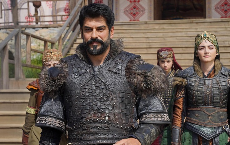 Burak "Kuruluş Osman"dan ayrılan kimi bunu etdi - Fotolar