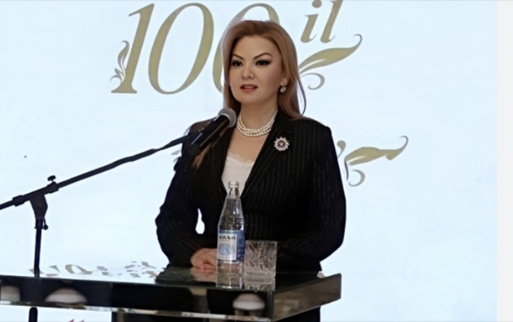 Səs yazısı yayılan direktora töhmət verildi