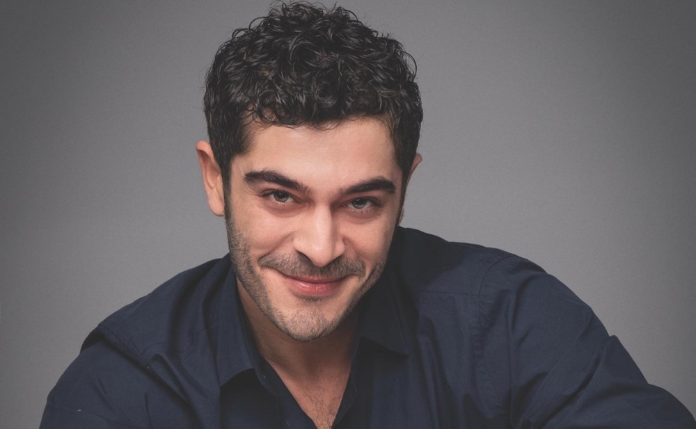 Burakın yeni tərəf müqabili - Foto