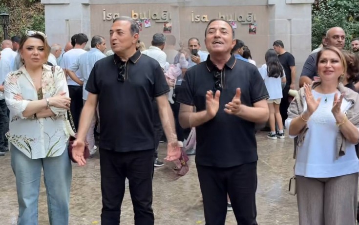 "İsa bulağı"nın qarşısında "Şuşanın dağları" oxudular