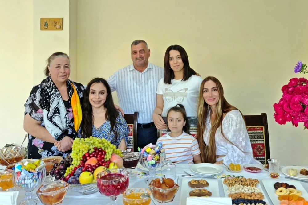 Leyla və Arzu Əliyevalar Şamaxıda - Fotolar