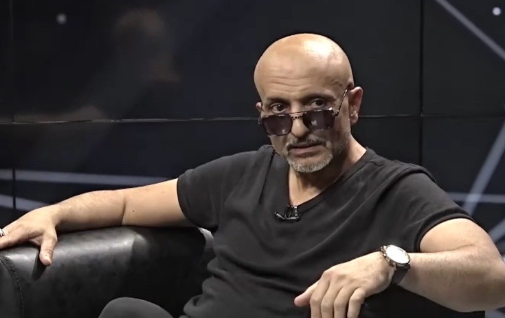 "Üç ildir nəvəmi görə bilmirəm"