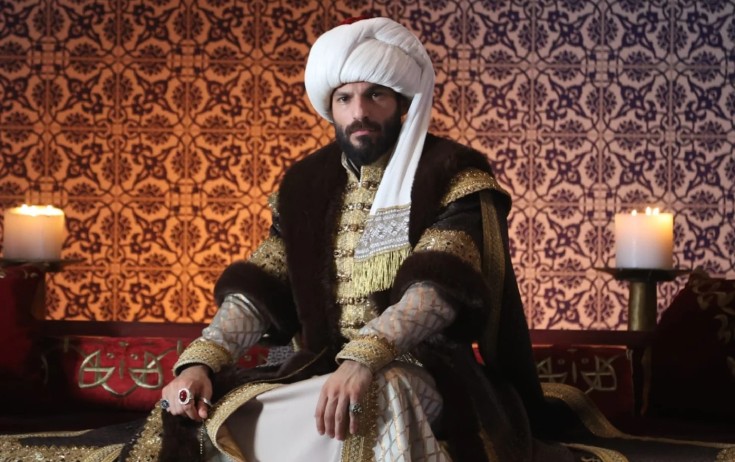 Hollivud ulduzu "Mehmed Fetihler Sultanı"nda - Foto