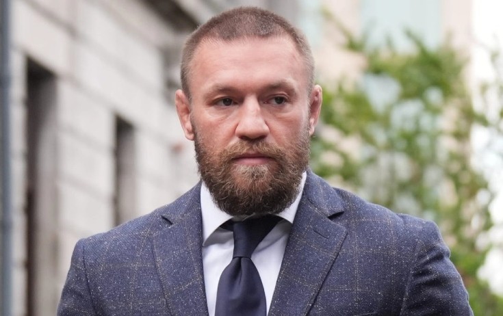 Prezidentliyə namizədliyini geri götürdü