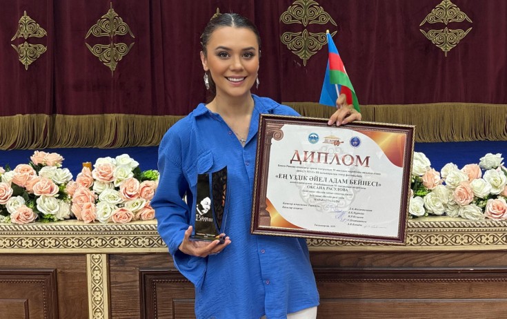 Oksana Qazaxıstanda mükafat aldı - Fotolar