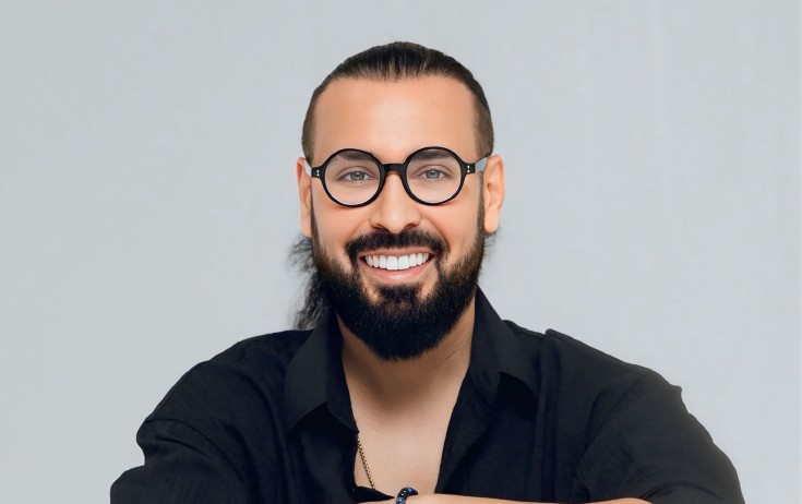 Tıxaca görə evini satıb