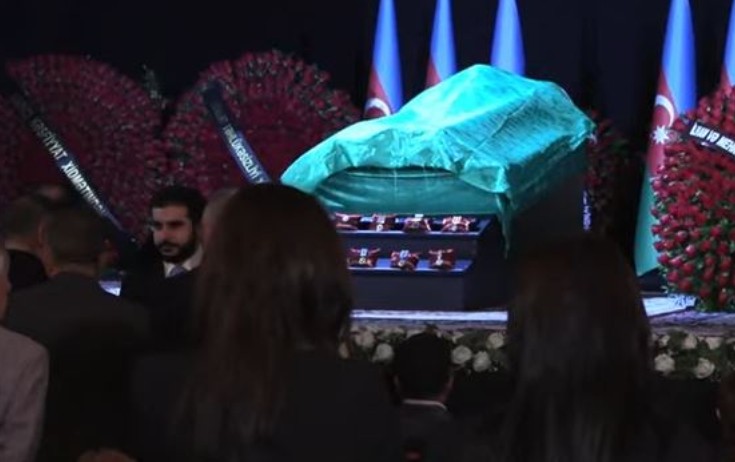 Cabir İmanovun cənazəsi mərkəzə gətirildi - Video