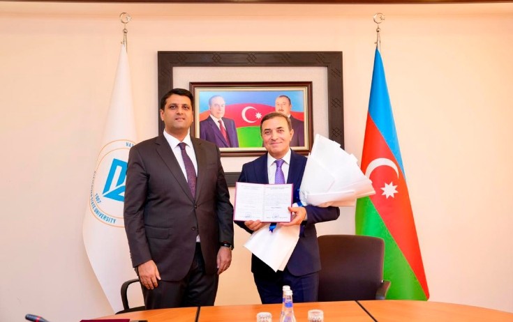 Mənsum İbrahimova “NDU-nun Fəxri professor”u diplomu verildi - Fotolar
