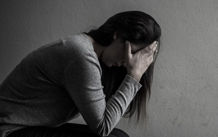 Qadınlar depressiyaya daha meyillidir