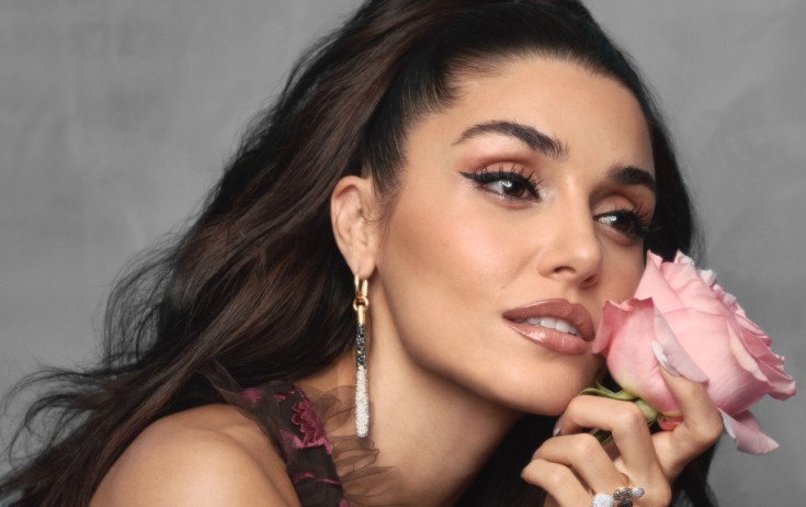 Hande Erçel yeni avtomobilinə 30 milyon ödədi - Foto