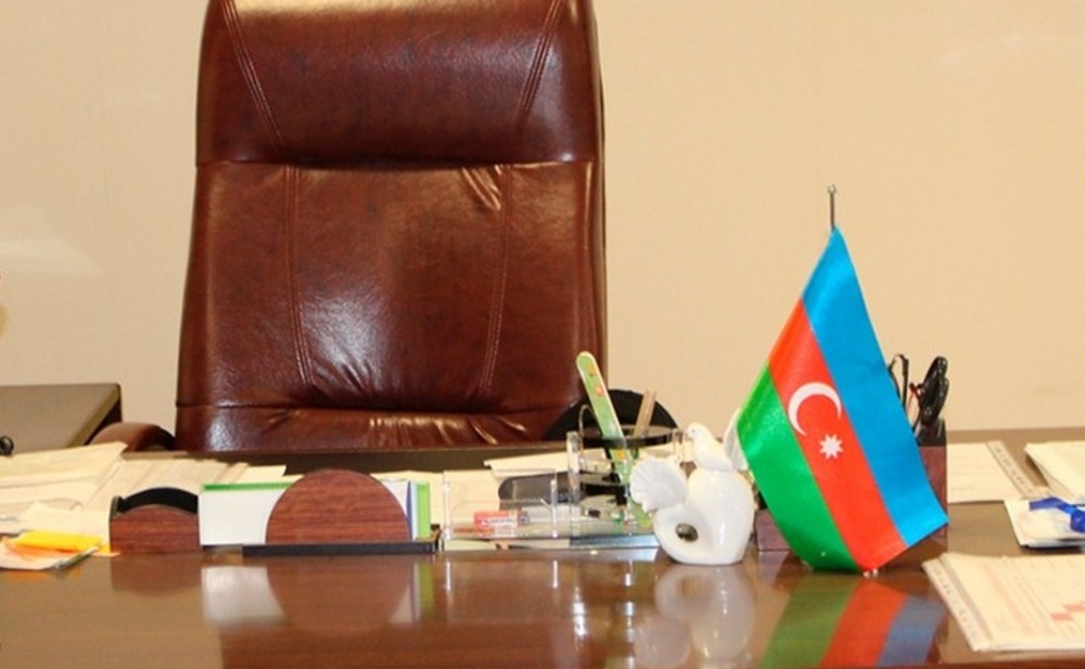 Daha bir məktəb direktoru işdən çıxarıldı