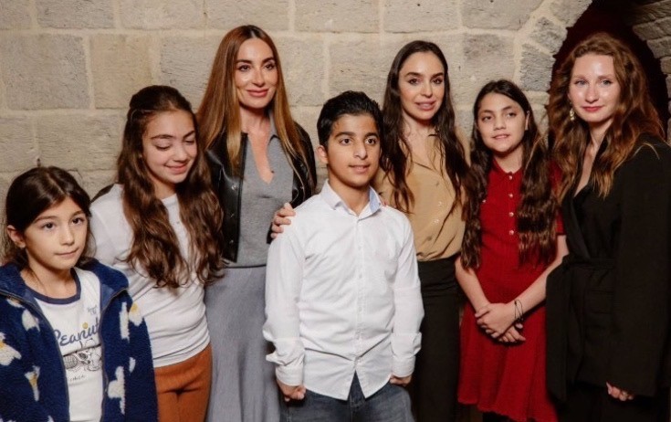 Leyla və Arzu Əliyevalar sərgidə - Fotolar