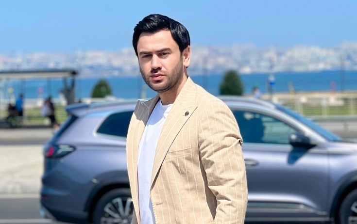 “Yaşım az idi, məni aldadıb efirə çağırırdılar”
