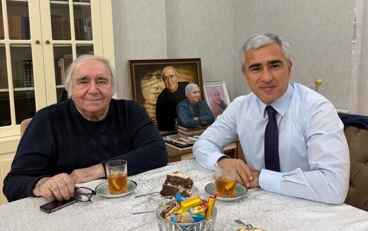 Anar Ələkbərov Ramiz Rövşənin evində - Foto