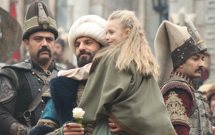 Məşhur serialın heyətinə daha bir aktrisa daxil oldu - Foto