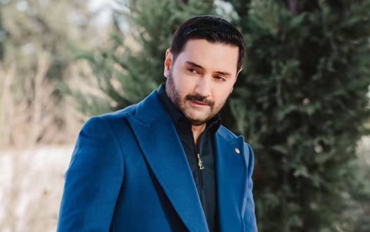 İzzət Bağırov "Yola ver getsin" dedi