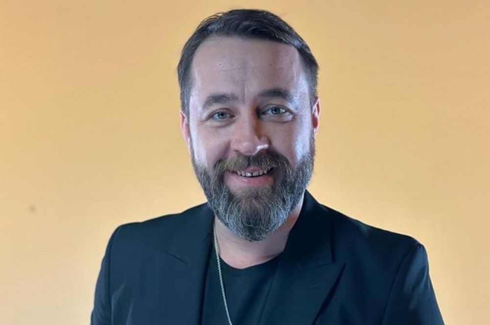 Nazirlik Azər Aydəmirə 657 min manat ödəyəcək