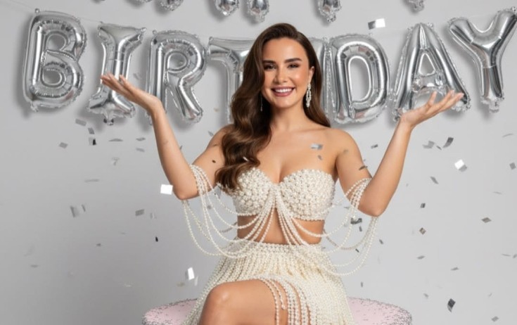 Leyladan ad günü paylaşımı - Foto