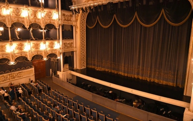 Dövlət teatrlarında vakant yerlərə direktor təyinatları olacaq