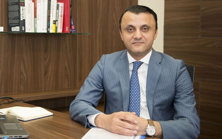 Vüqar Qurbanovu vəzifəsindən onlar azad etdi