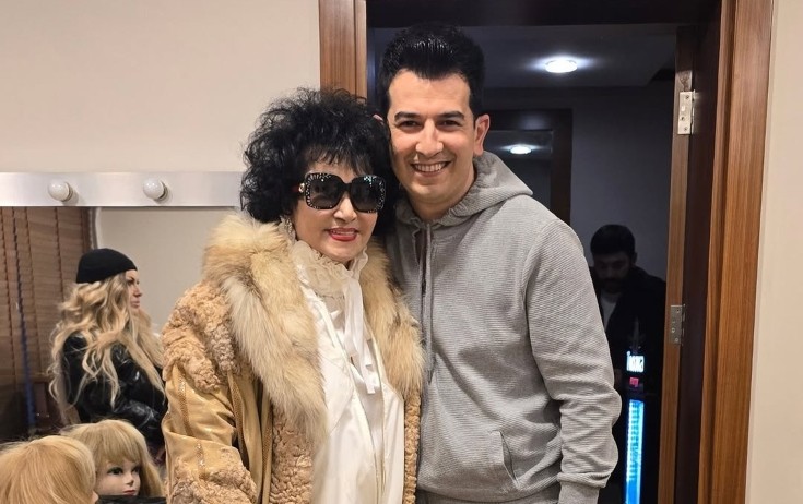 Zeynəb Xanlarova ilə fotosunu paylaşdı