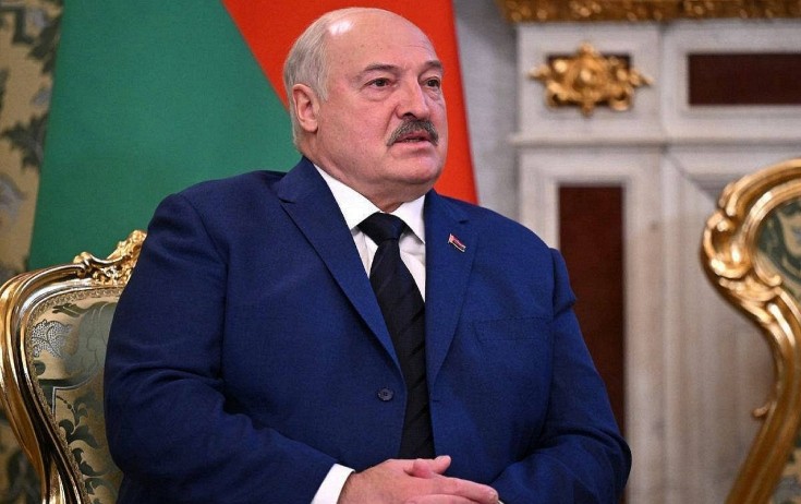 "Kişilər sizi incitsə, TikTok-da mənə yazın” - Lukaşenkodan qadınlara
