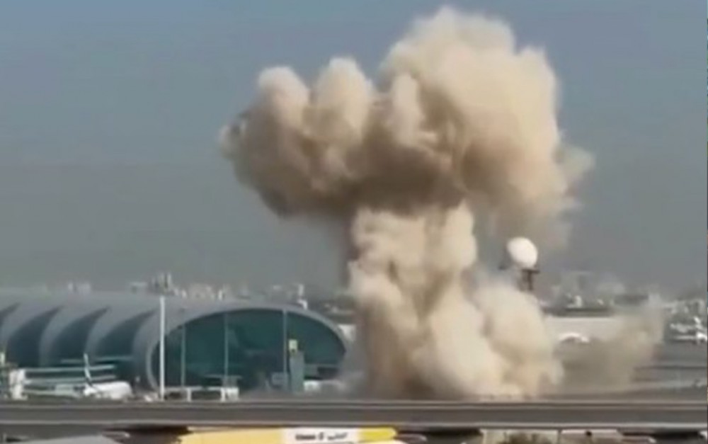 Dubay aeroportu fəaliyyətini dayandırdı - Video