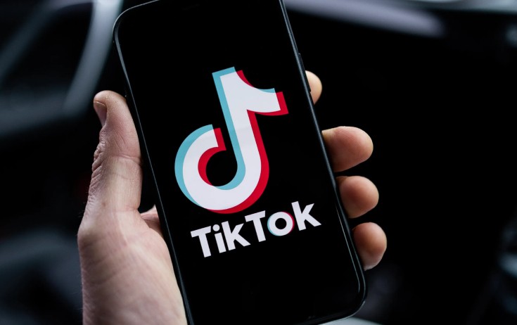 “TikTok”da sevgilisi ilə görüntülərini paylaşdı, cərimələndi