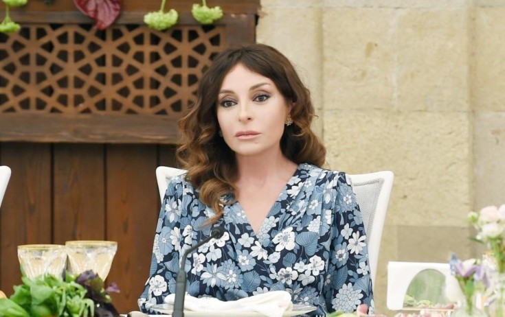 Mehriban Əliyeva Ramazan bayramı münasibətilə Azərbaycan xalqını təbrik etdi - Foto