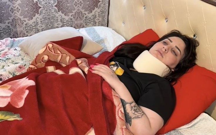 Müğənni sevgilisi tərəfindən döyüldüyünü iddia edir - Video